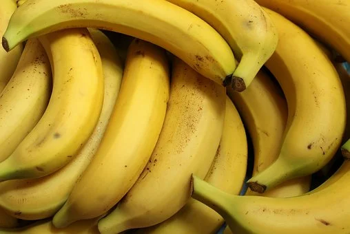 bananas-3700718__340