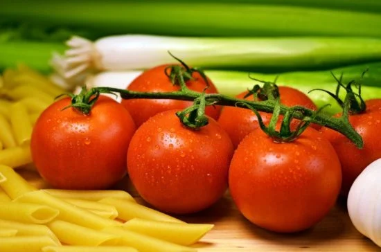 tomato-vegetables-1114066_1280